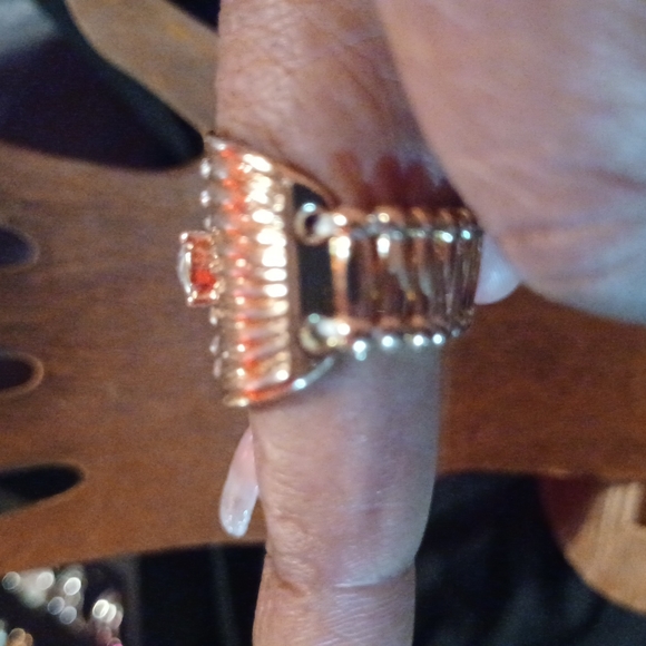 Ring - Picture 3 of 3